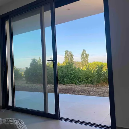 Vakantiehuis Bungalow, Gated In Amongst Fruit Trees, Private Pool, Panoramic Views Bombarral